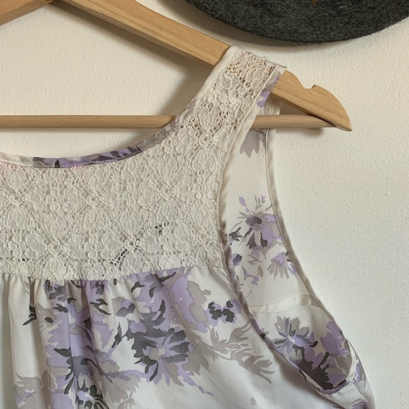 Tops - Floral & Lace Tank